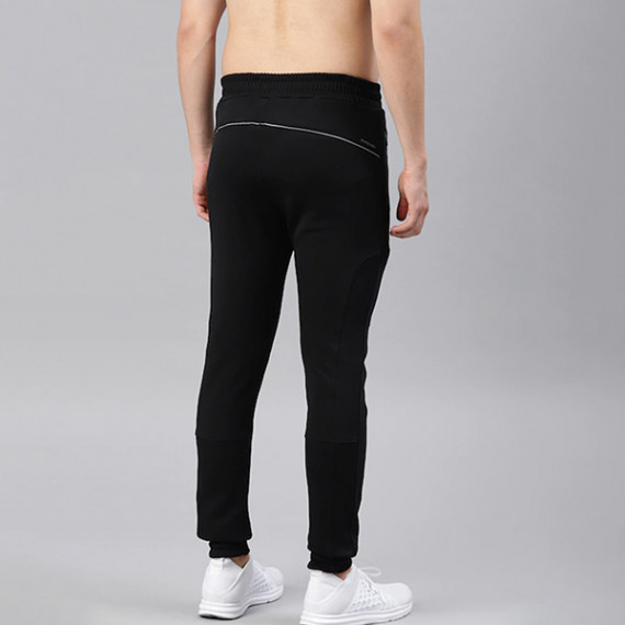 http://393881.2783915.xyz/products/men-black-solid-rapid-dry-running-joggers