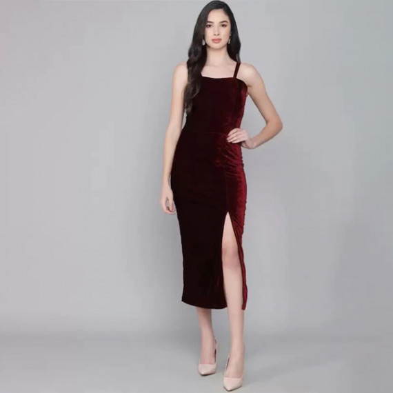 http://393881.2783915.xyz/products/maroon-velvet-sheath-midi-dress