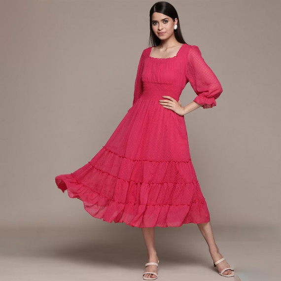 http://393881.2783915.xyz/products/fuchsia-solid-chiffon-smocked-tiered-midi-dress