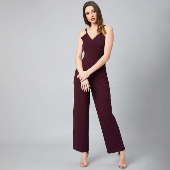 http://393881.2783915.xyz/products/women-burgundy-solid-basic-jumpsuit