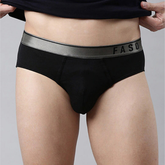 http://393881.2783915.xyz/products/men-black-solid-cotton-basic-briefs