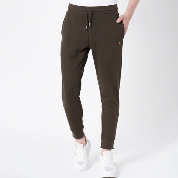 http://393881.2783915.xyz/products/men-olive-solid-joggers