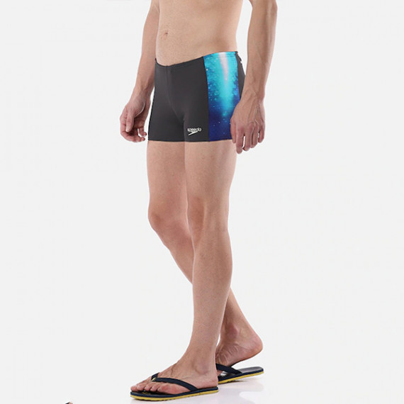 http://393881.2783915.xyz/products/navy-swimming-trunks