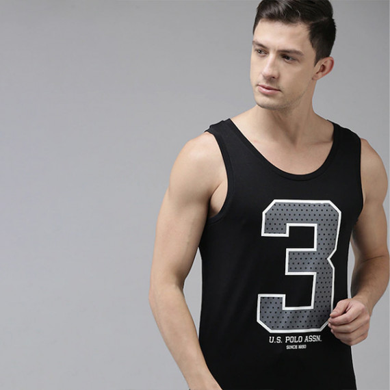 http://393881.2783915.xyz/products/men-black-grey-printed-gym-vest