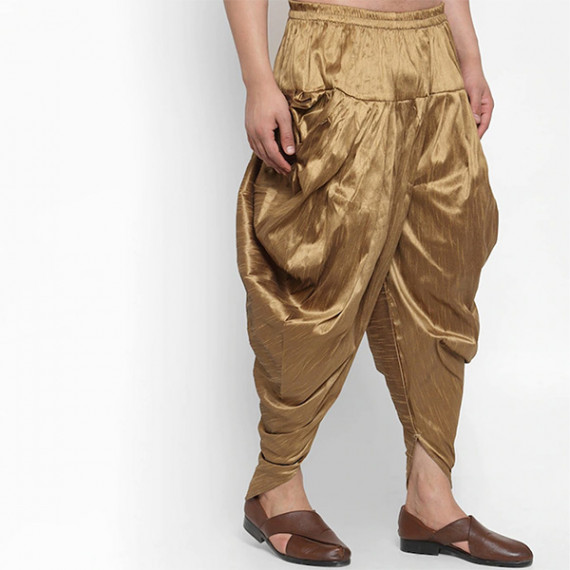 http://393881.2783915.xyz/products/men-gold-toned-solid-silk-dhotis