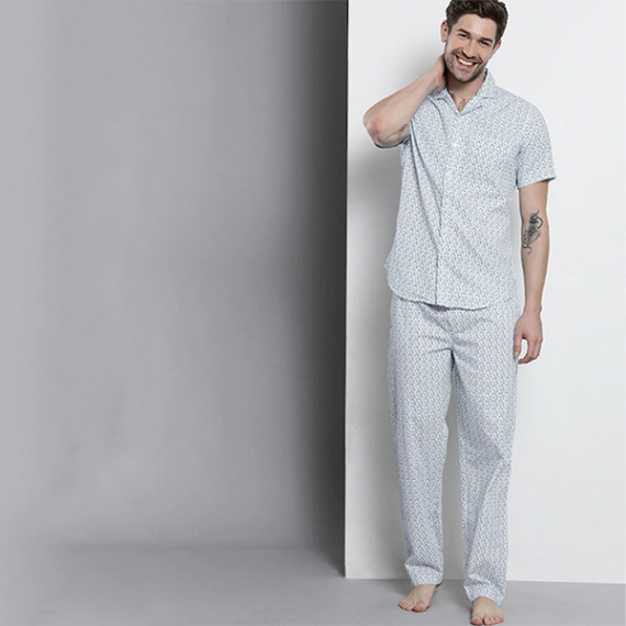 http://393881.2783915.xyz/products/men-white-printed-pure-cotton-night-suit