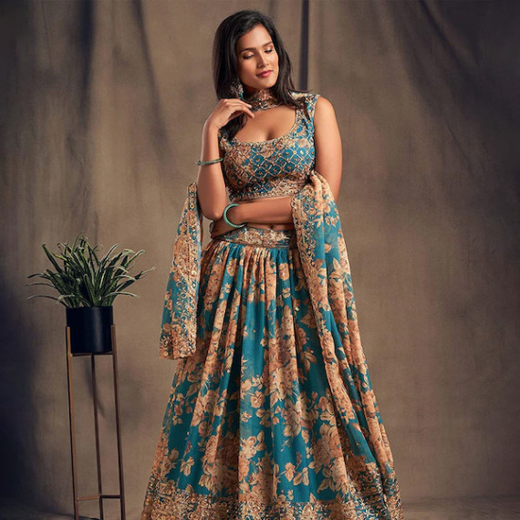 http://393881.2783915.xyz/products/blue-beige-printed-semi-stitched-lehenga-unstitched-blouse-with-dupatta