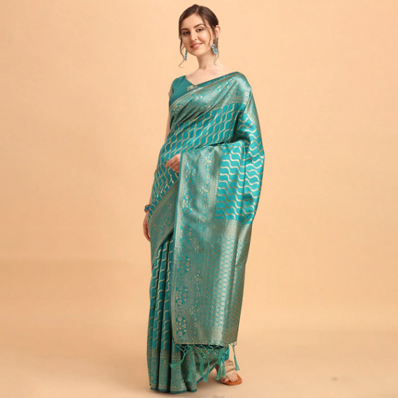 http://393881.2783915.xyz/products/green-gold-toned-silk-blend-fusion-leheriya-saree